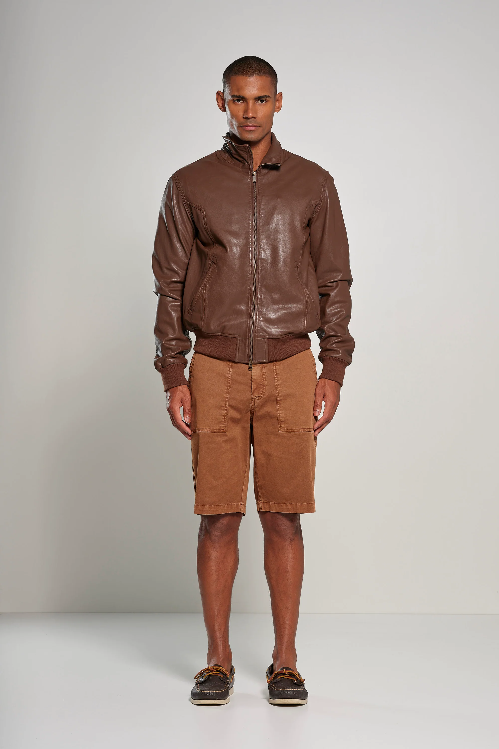 Bermuda con tasche fatigue in gabardina di cotone - Image 25