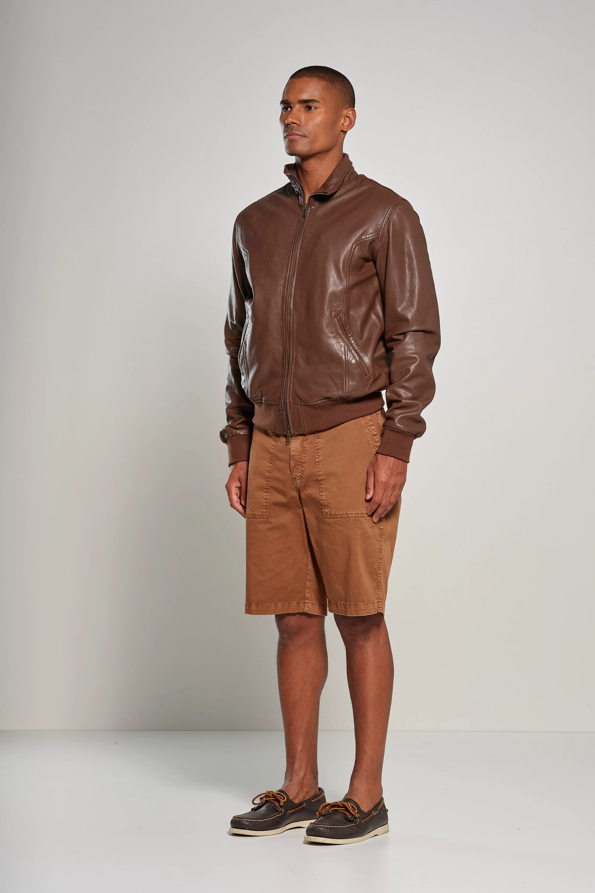 Bermuda con tasche fatigue in gabardina di cotone - Image 29