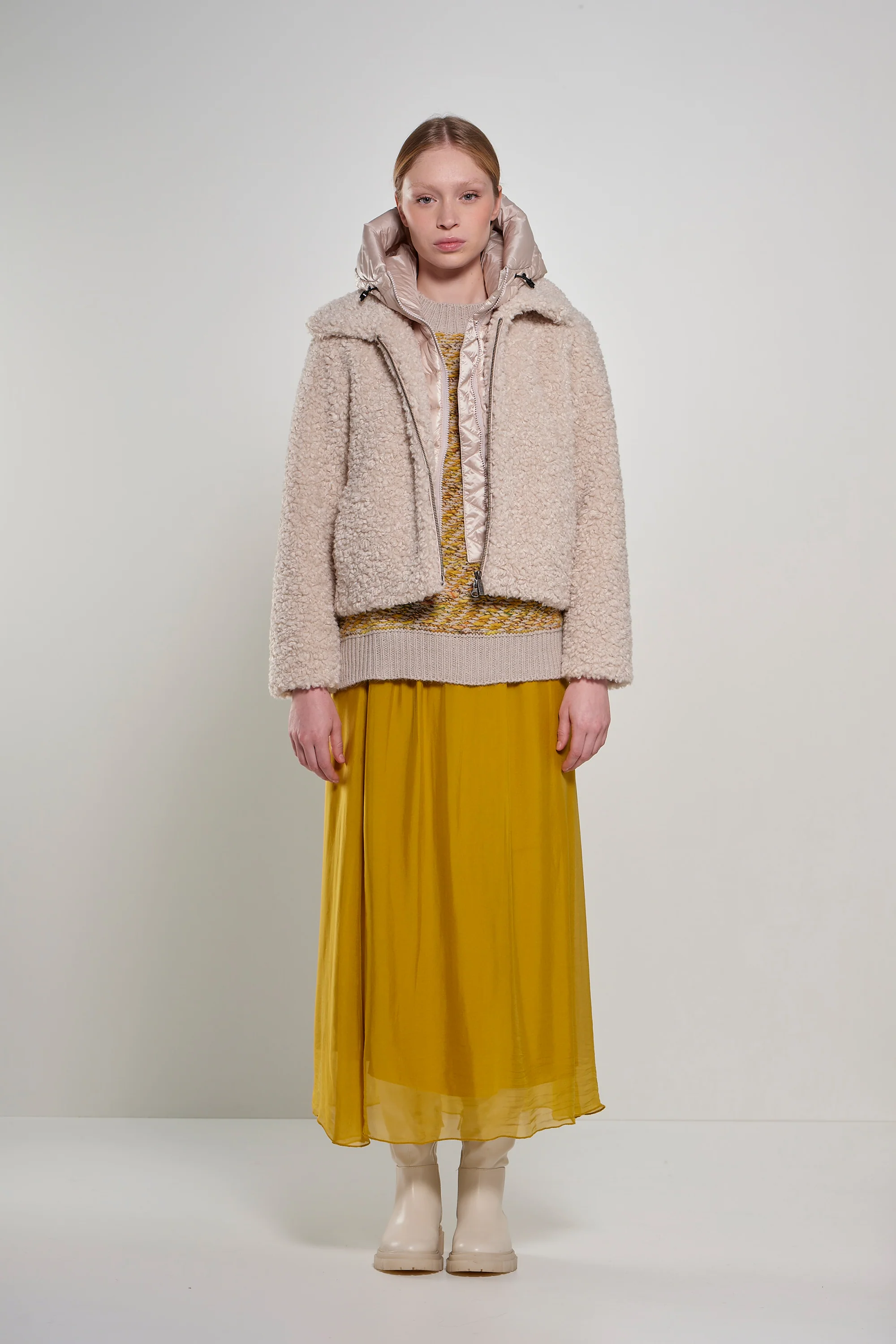 Cappotto corto bimaterico con cappuccio staccabile - Image 10