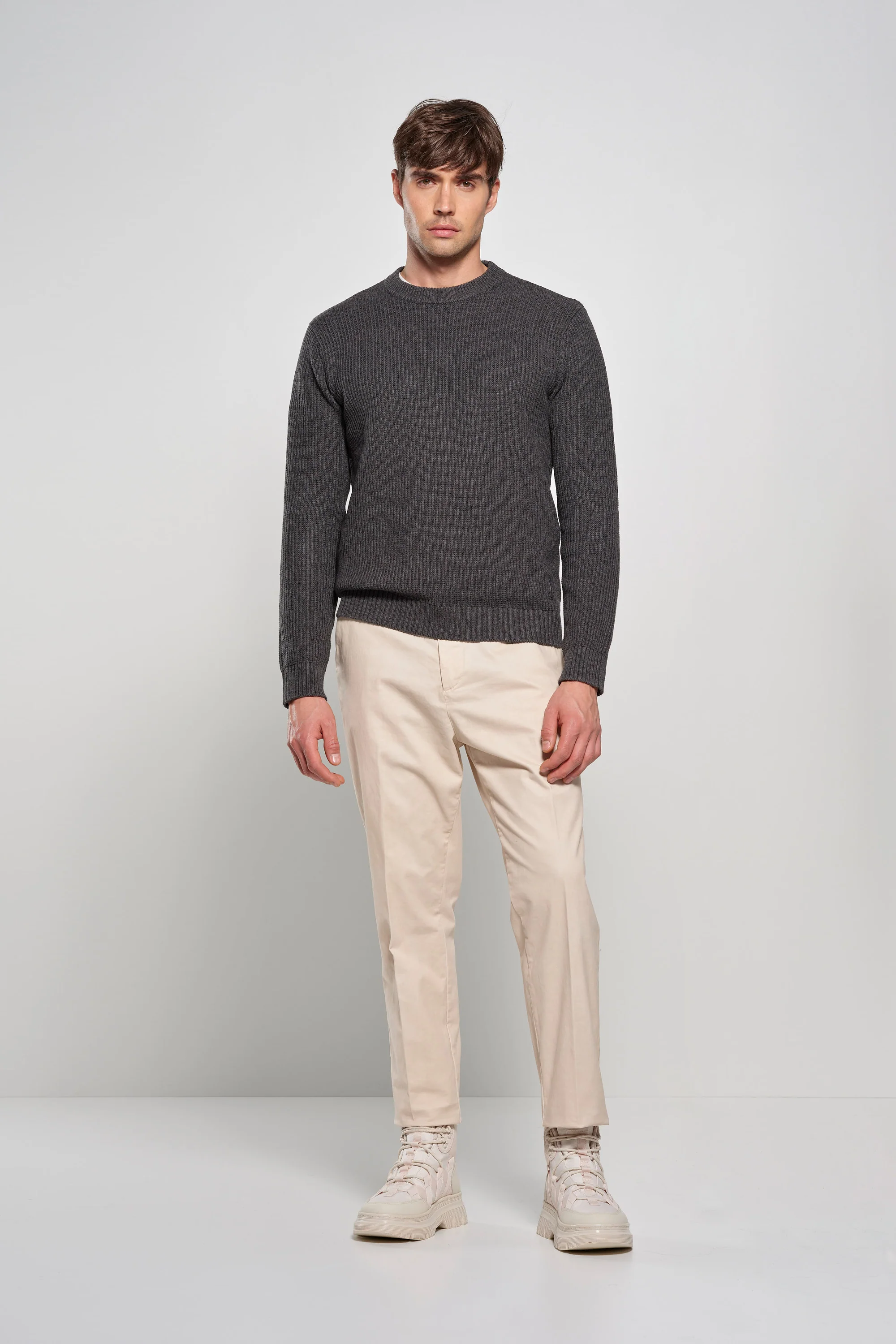 Chino da uomo slim fit in raso stretch tasche America - Image 20
