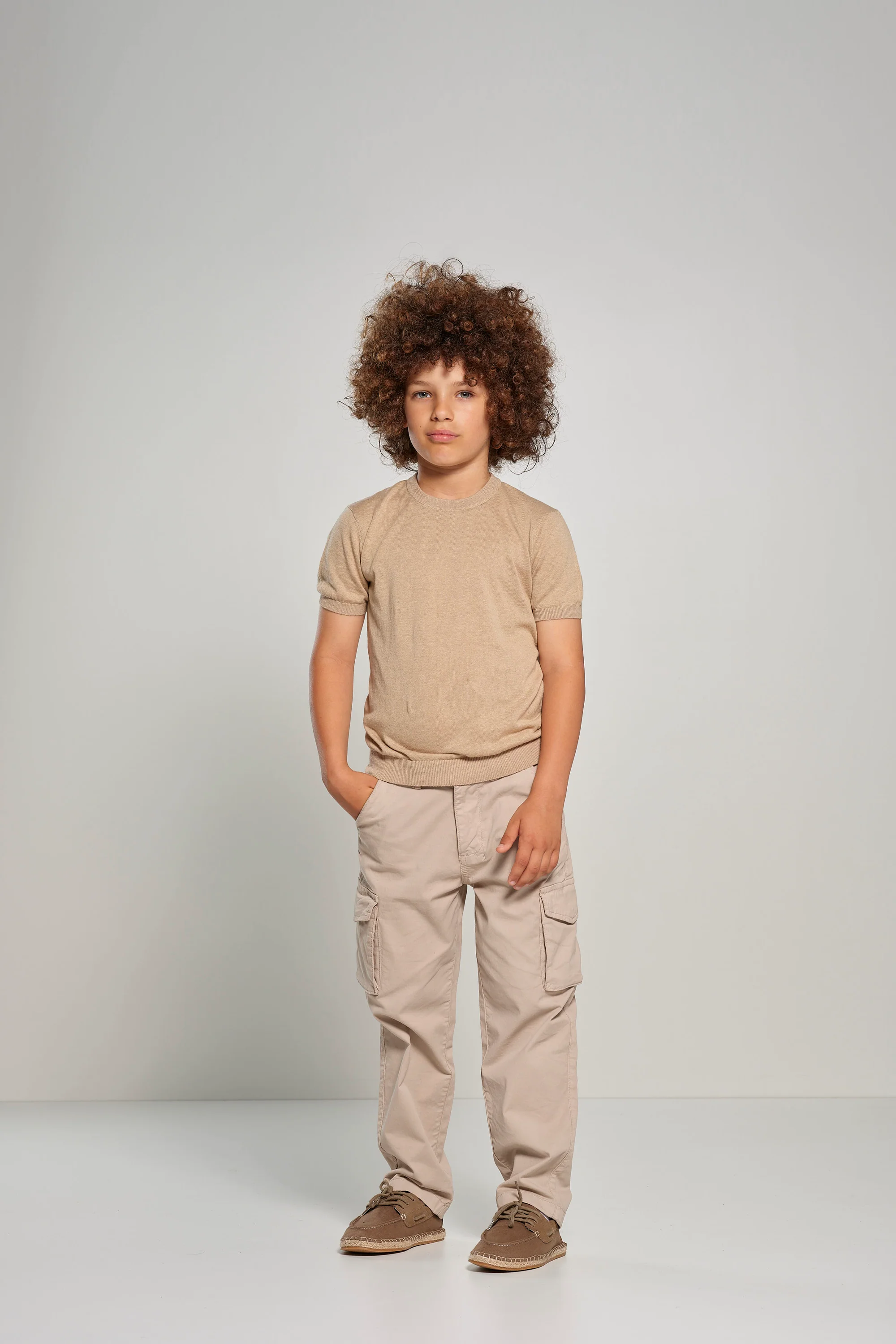 Pantalone boy con tasche cargo - Image 3