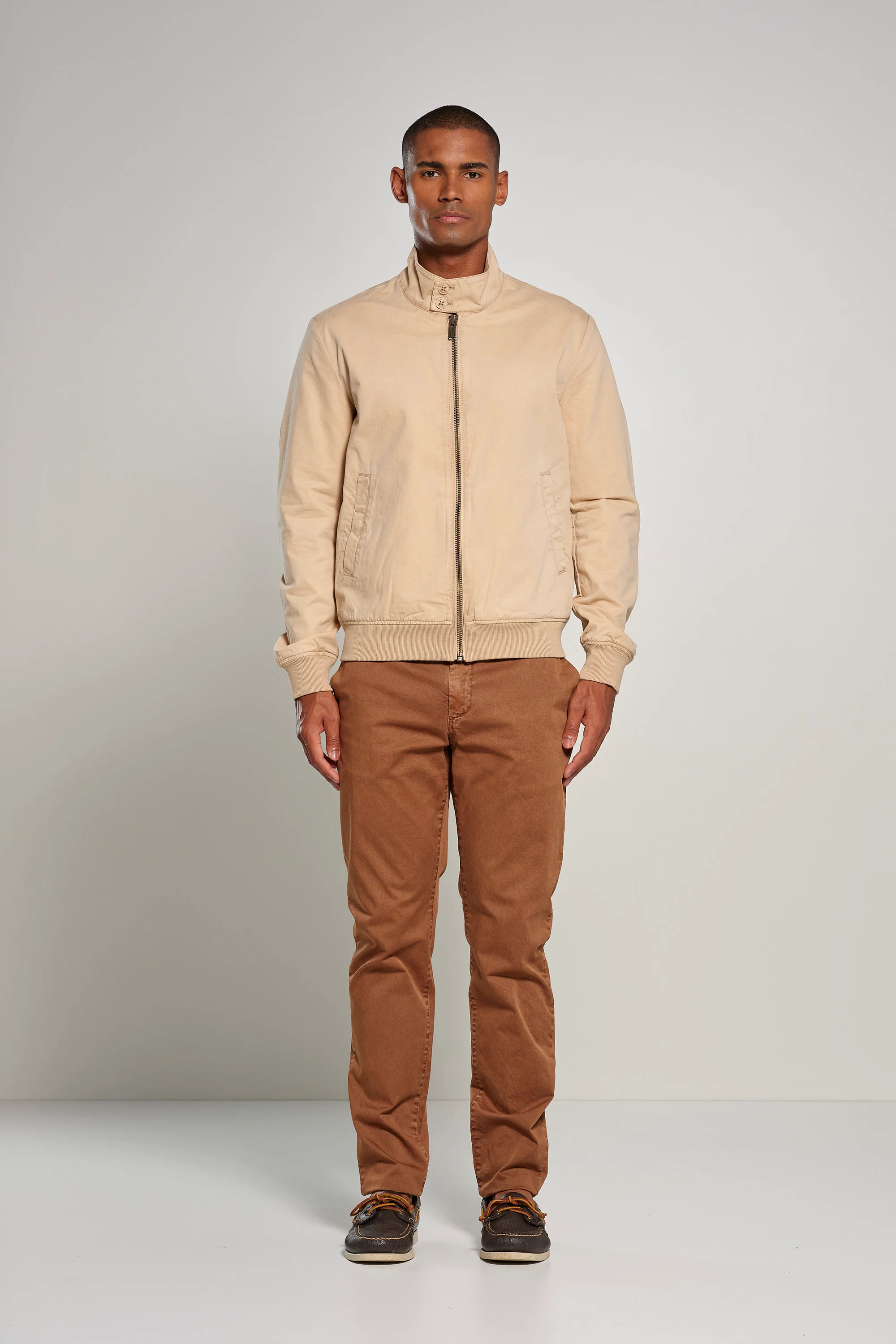 Pantalone chino in gabardina di cotone - Image 48