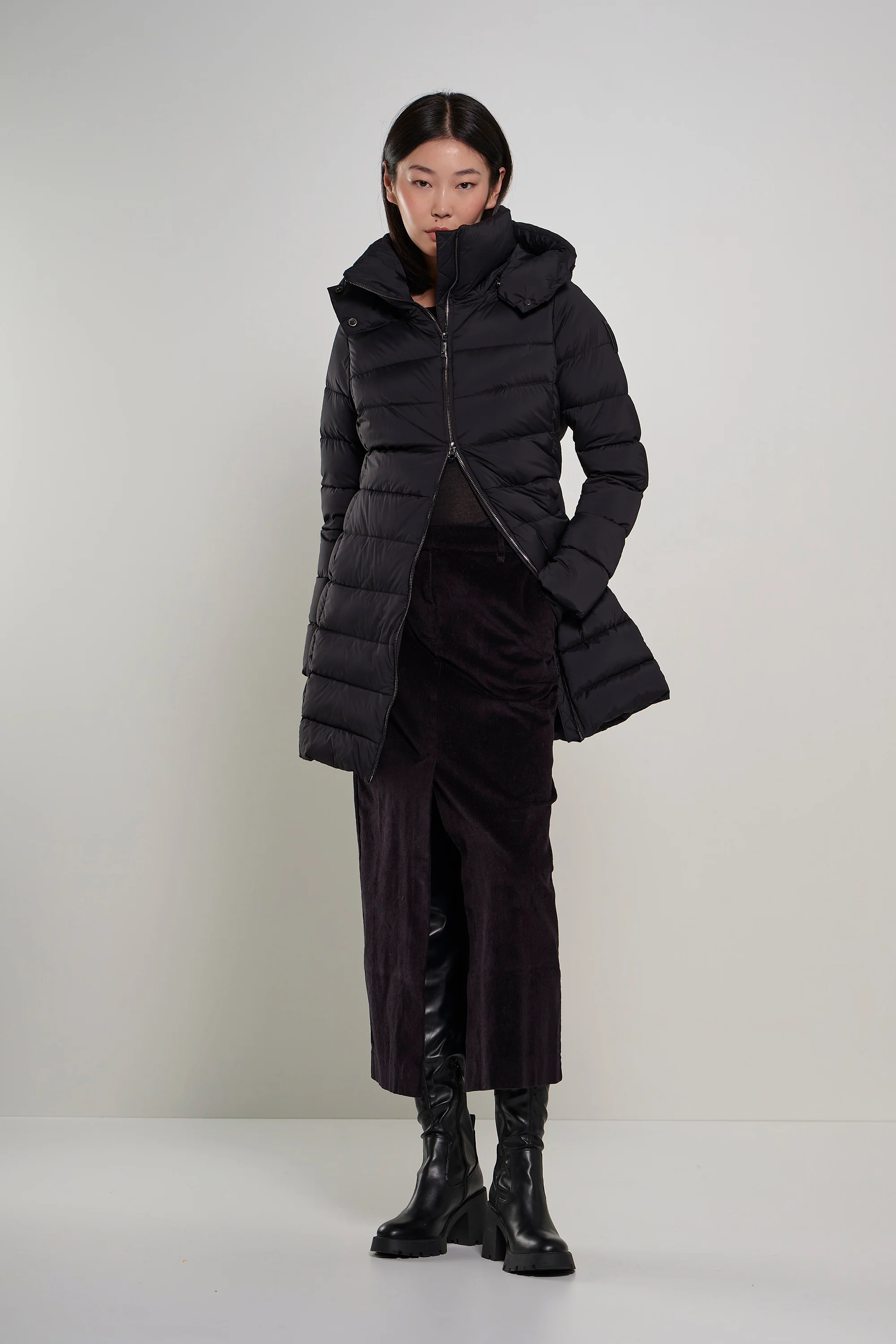 Piumino lungo in nylon stretch con cappuccio staccabile - Image 5